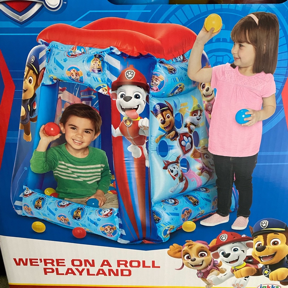 Toys- Nickelodeon PAW Patrol Playland - Blue and Red - Picture 13 of 13
